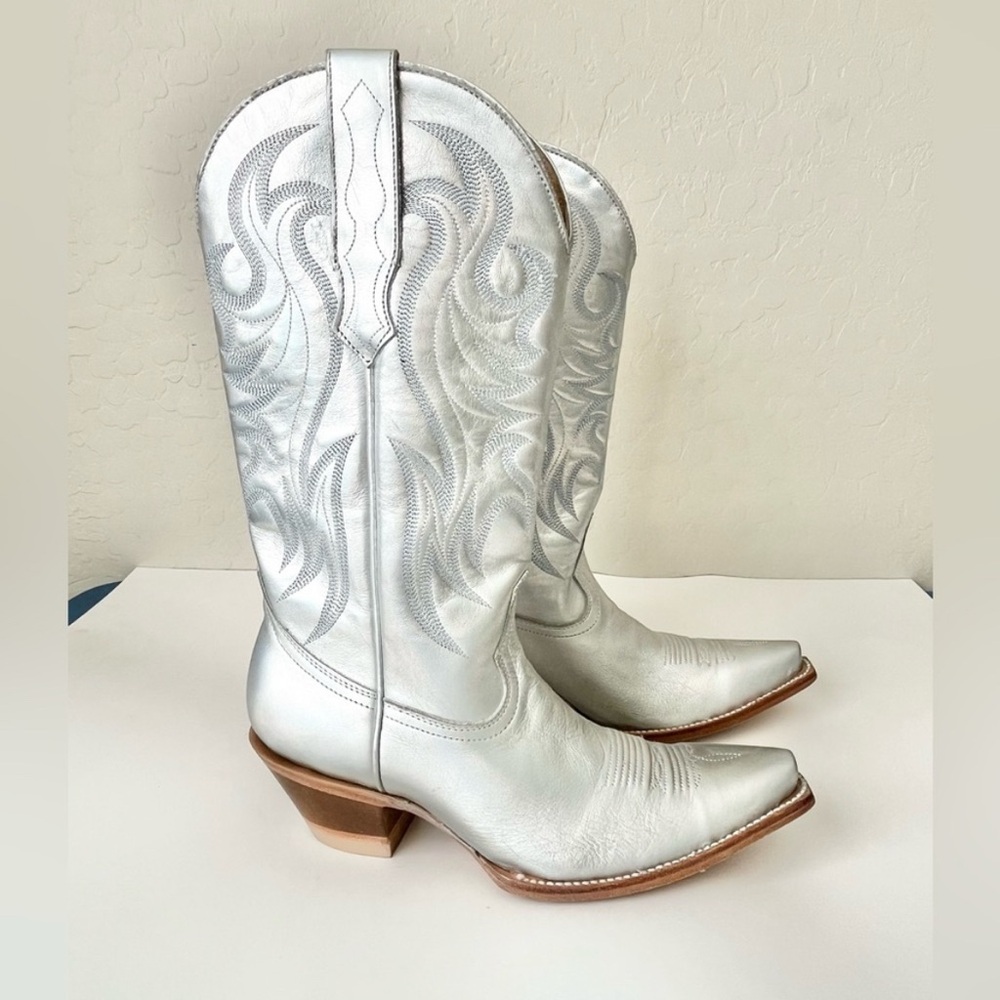 Idyllwind Silver Heeled Boots